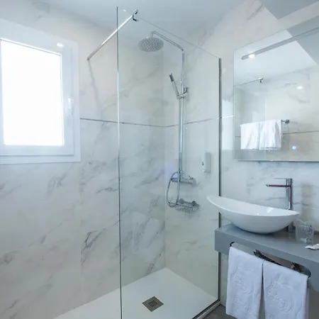 Hotel Monopol 3*