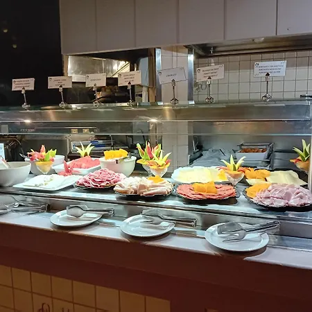 Otel Monopol 3*