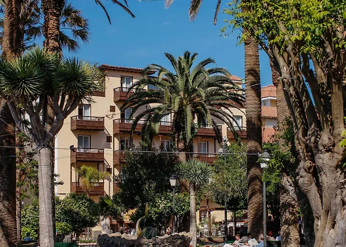 Monopol 3* Puerto de la Cruz (Tenerife)